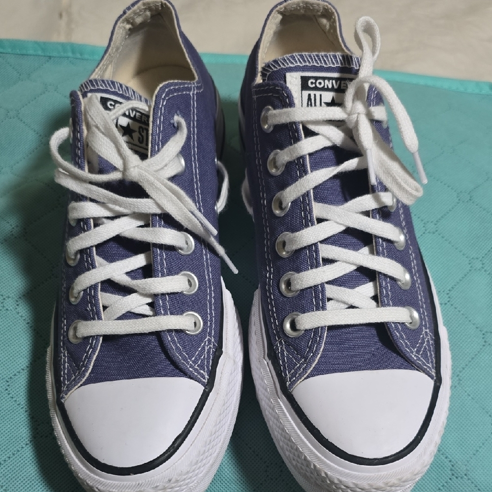 Converse Women's Blue Sneakers - Picture 2 of 9
